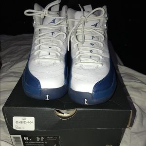 Air Jordan 12 French blue